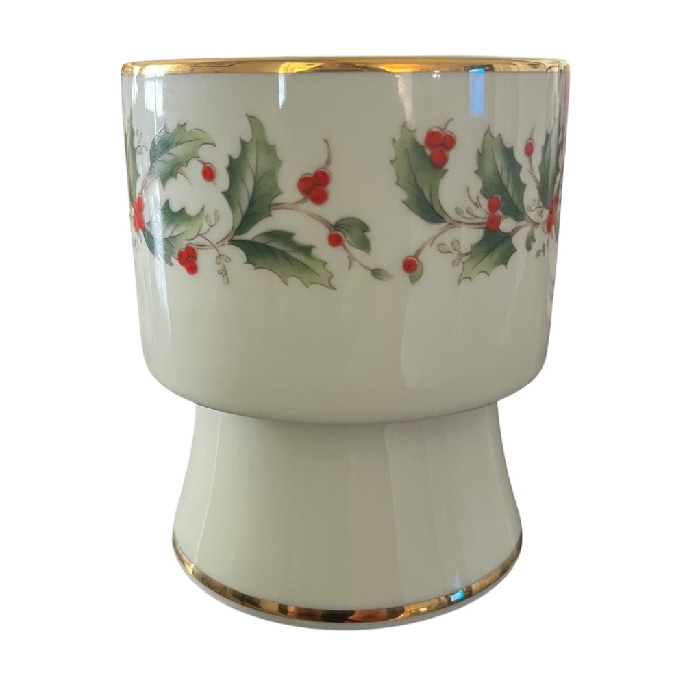 VTG Macy's All the Trimmings Holly & Berries Candle Holder 4.25" Tall EUC